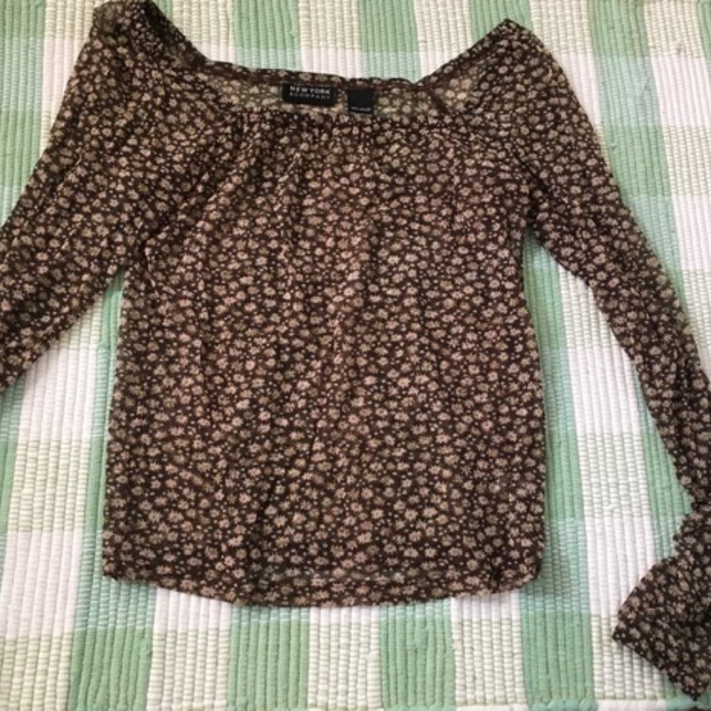 New York and Company Sheer Top Size XS